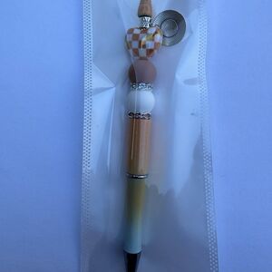 Beaded Heart Gradient Ballpoint Pen - Peach, White & Mint